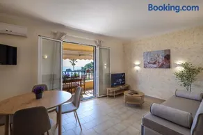 Corfu Glyfada Beach Apartment 46 - Image 1