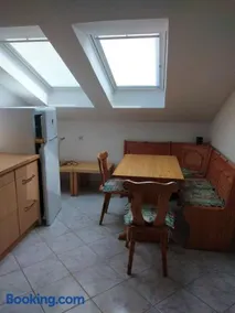 Bernie Apartments - Image 2