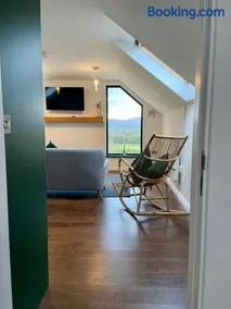 Bill's Barns Apartment 2 - Image 1
