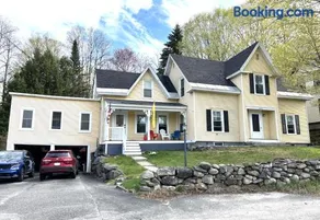 Main Street Retreat in Sunapee - Image 1