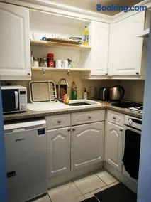 A private, cute, one bedroom self catering annexe - Image 4