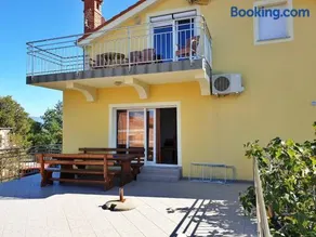 Apartments Rea - Image 1