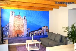 Apartamentos GO - Leopoldo Cano Center - Image 3