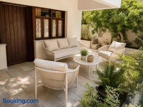 YaSou Loutraki - Spacious Cozy Apartment by the Sea - Image 1