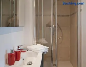 Wellintown Guest House - Image 3