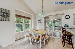 Clearwater -- 33718 East Hampton Ln - Image 4