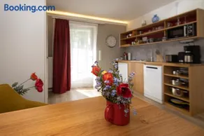 Little Suite Apartments - Image 5