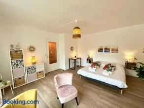 Nihal, Studio proche Zenith avec parking et balcon - Image 5