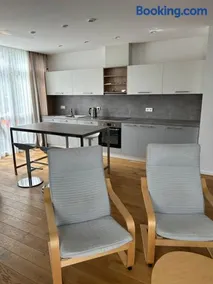 Lagoon-View Apartment Pervalka - Image 3