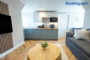 Stoneyloft Modern Apartment in Glen Vine - Image 2
