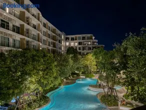 PHYLL Condo Private Beach Vibes at Central Phuket 1 BR Unique Garden View - Image 1