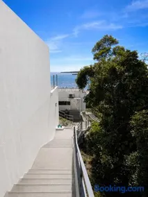 Bella Vista-Oceanview Hilltop Penthouse in Motobu - Image 4