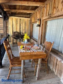 Mountain Retreat - Image 4