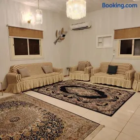 Khair Jewaar Apartments Al Madinah - Image 1