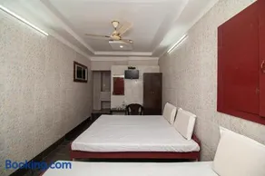 lawrence lodge - Image 2