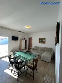 Apartmani Kasteljan 1, Stara Novalja - Image 3