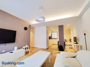 Apartamento, parking y piscina de temporada en Granada Tico Medina - Image 4