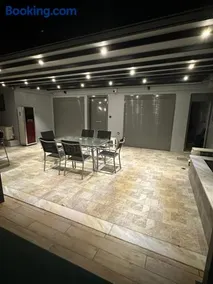 Magic View 4U Luxury Villa, Tago Vibes - Image 2