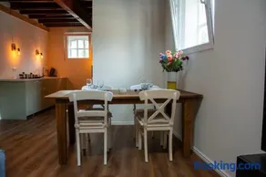 Bumblebee apartments - Image 2