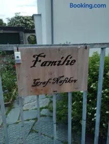 Familie Graf-Nafikov - Image 1