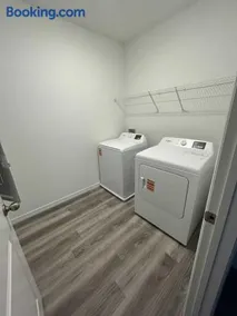 750 per month room for rent - Image 4