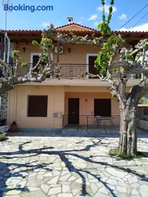 Exotic House Next To The Beach - Image 2