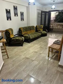 Mika Beach House - Image 2