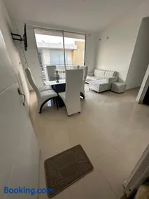 Apartamento Entresierras 3 hab con AC -un hogar lejos de casa - Image 2