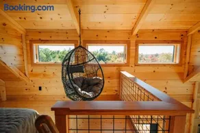 River Views | Private Hot Tub | The Poplar Treehouse - Image 4