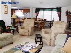 Rainbow House - Image 4