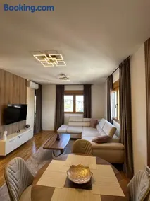 Apartment Grand 54 - Image 4