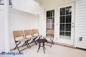 Savvy Retreat Pooler King Bed Gym Pool - Image 2