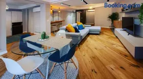 Hexagonal Design Apartment - Image 1