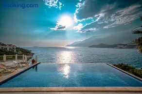 Villa Alis stunning sea view with Infinity Pool - Image 2