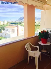 Cozy apartment in Dénia, 40 m² with shared pool - Image 2