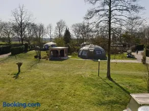 Iglo Bungalow 36 - Image 3