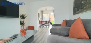 3 bedroom guest House in Brierley hill Contractors & Families Welcome DY5 - Image 3