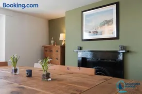 Heart of Salcombe - Estuary Views - Spa Facilities - Image 5