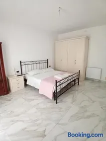 Valentina GuestHouse - Image 1