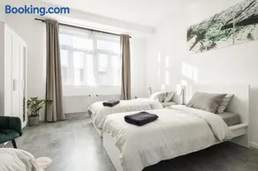 SPECTRA Rooms - Image 2