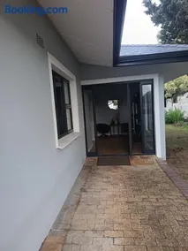 Almond Place - Image 4