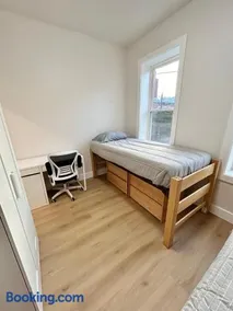 241- Convenient City Stay - Image 3