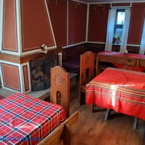 Hadji Neikovi Guest Houses - Image 2