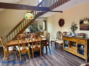 WOW!! Ultimate Pocono Retreat, Hot Tub, Game Room, Deck, Lakes, Skiing, Pools - Image 3