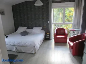 Au Cadran Solaire - Image 3