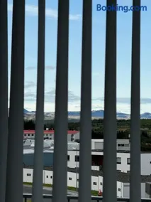 Peaceful Icelandic Retreat Near Nature & City - Image 1