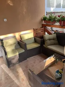 Bedi Apartmanház - Image 1