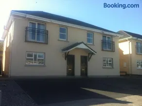 Lios na Mara Lahinch - Image 1