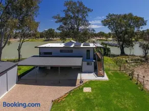 Leni's Retreat - Image 4