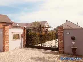 Alte Schmiede mit Sauna, Pool und Whirpool im Außenbereich schönstes Ferienhaus der Lausitz - Image 2